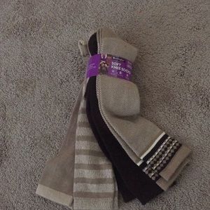 Brand new Bundle of 4 knee socks